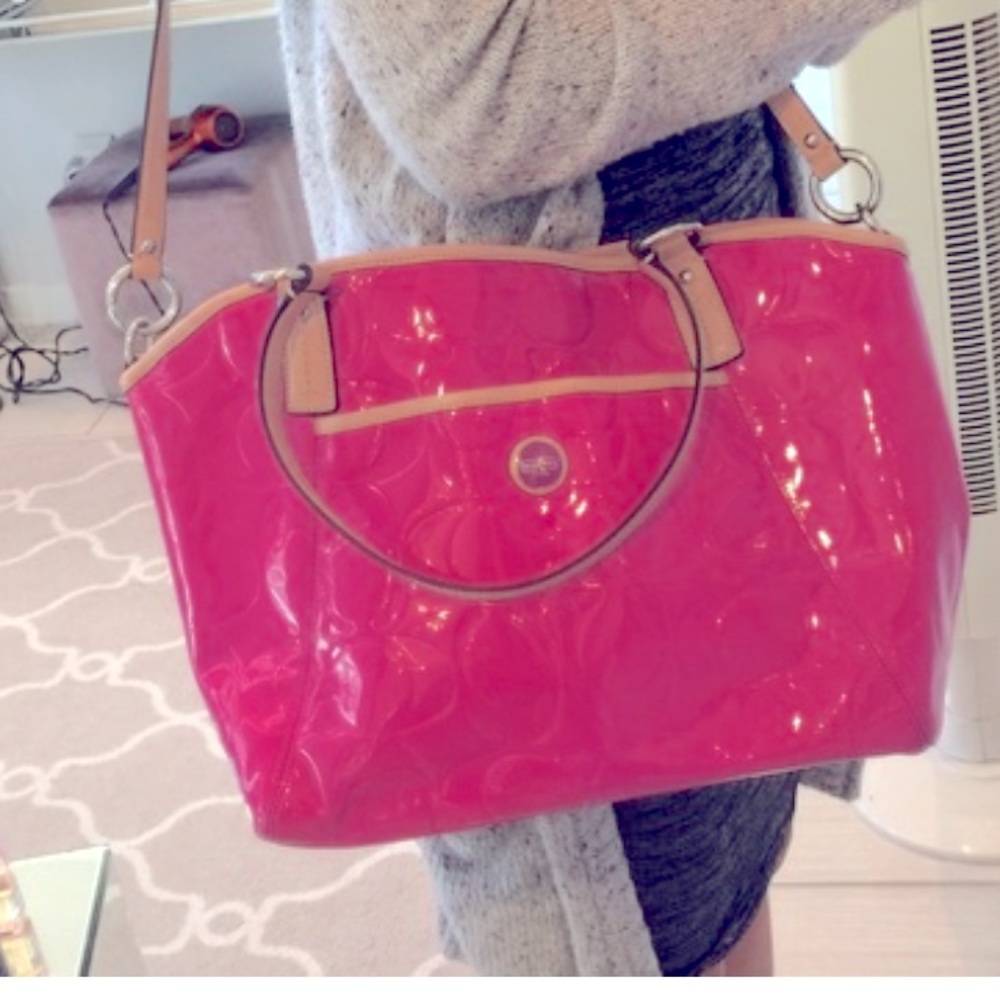 Coach Purse Fushia pink !!!